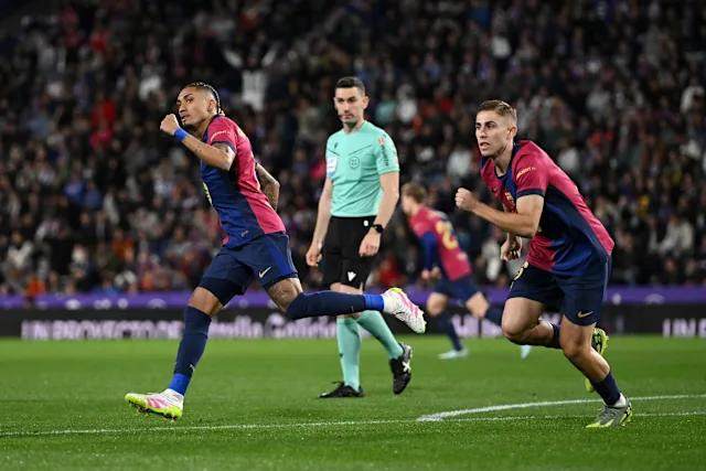 【西甲】进球还得主力来，巴萨2-1副班长7分领跑榜首