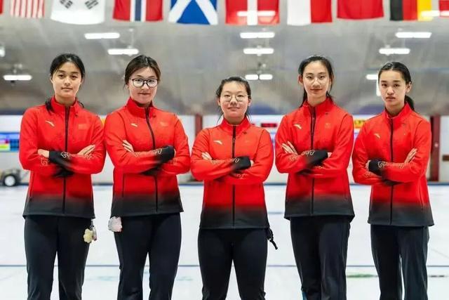 v站体育-中国女子冰壶青年队时隔八年再获铜牌！上海班底闪耀世青赛